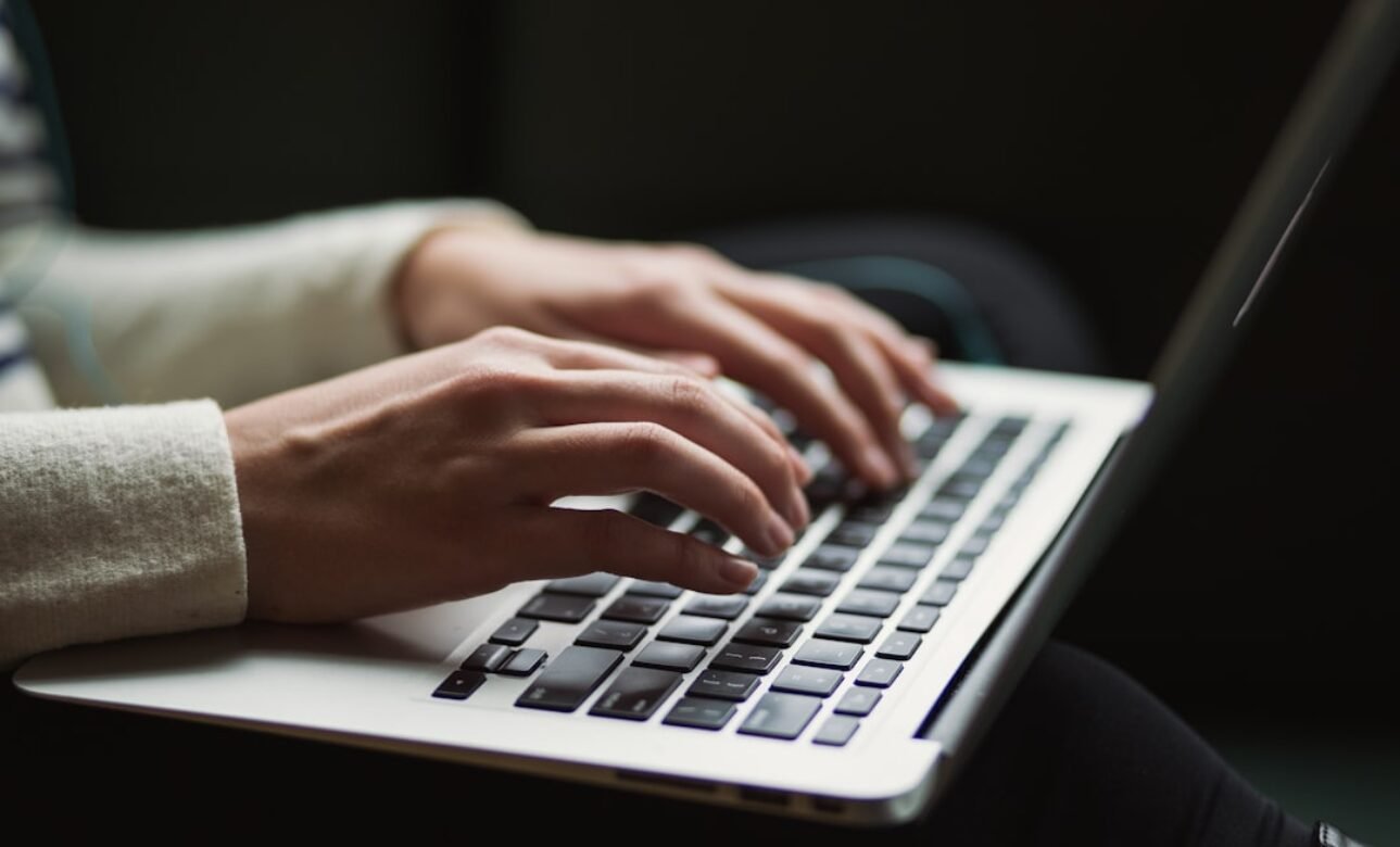 Content Writing Services: Why Businesses Outsource Copywriting in 2026