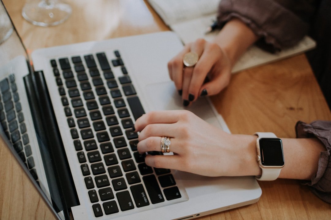 SEO blog writing for international audience on laptop