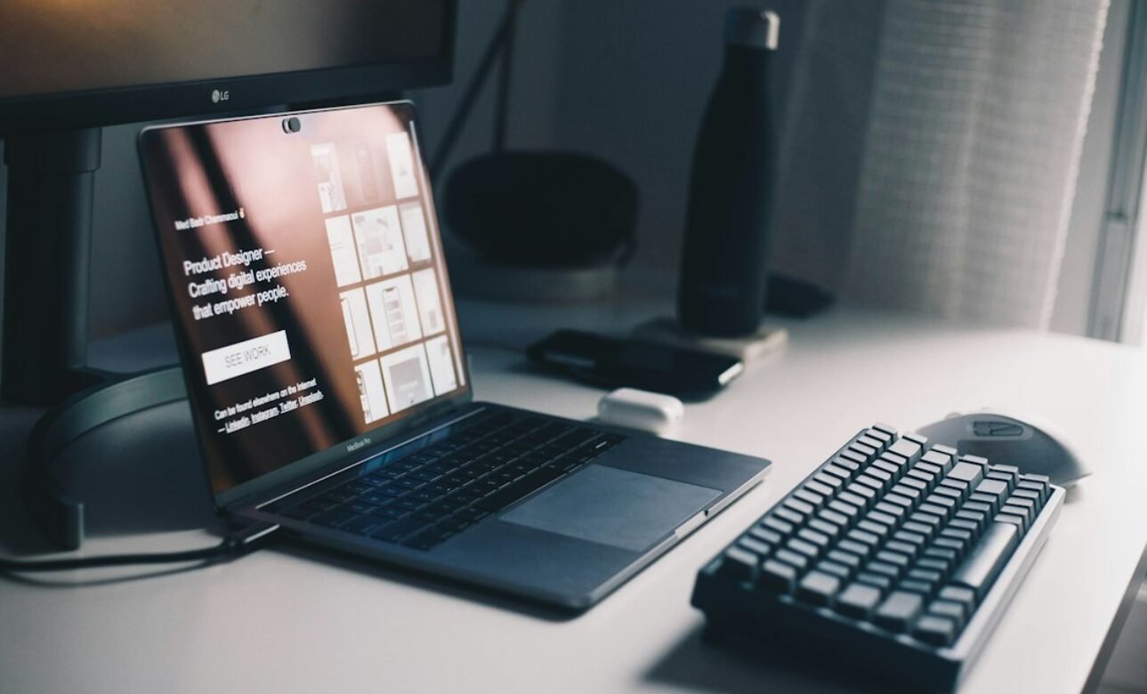 Website Design vs Digital Marketing: Which Skill Should You Learn First?